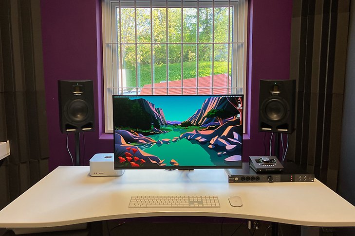 Musikstudio med dator.